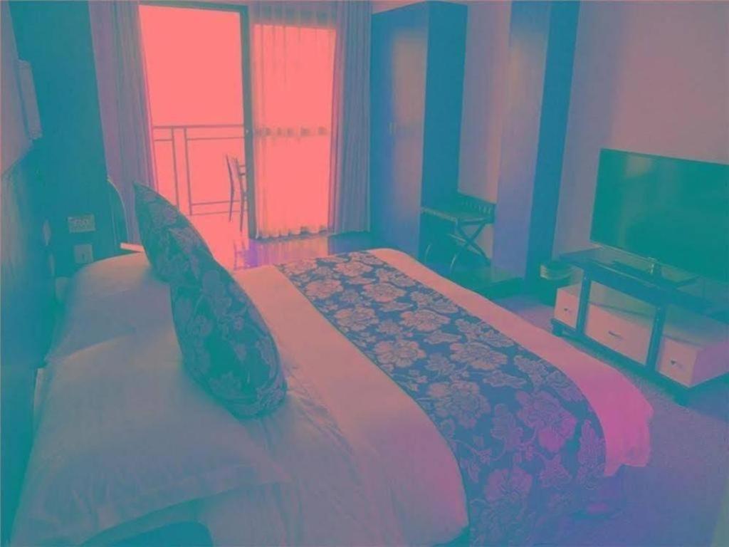 Expo Garden Hotel Kunming Esterno foto