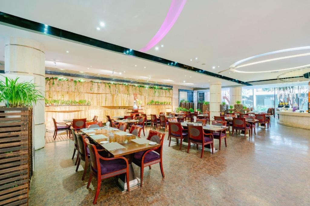 Expo Garden Hotel Kunming Esterno foto